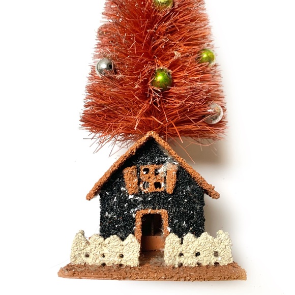 Bethany Lowe Bottlebrush Tree Haunted House - Picture 4 of 4